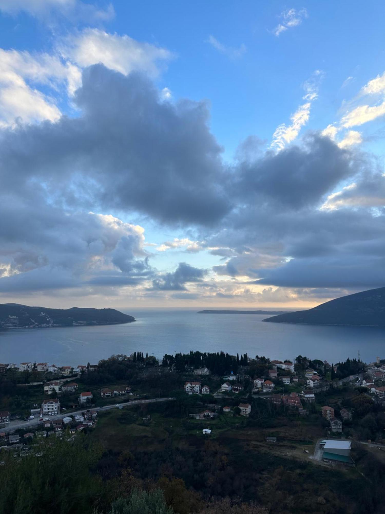 Magnificent Views Apartment Χέρτσεγκ Νόβι Εξωτερικό φωτογραφία